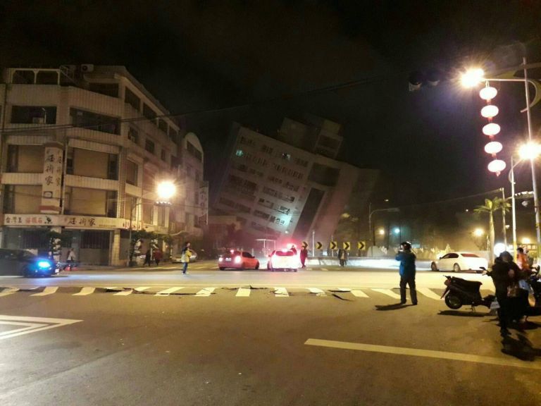 地牛翻身   造成飯店倒塌道路斷裂花蓮災情慘重