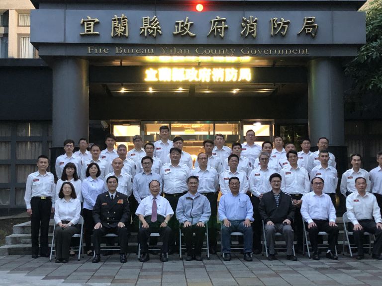 體恤第一線消防同仁辛勞   徐國勇部長蒞臨消防局