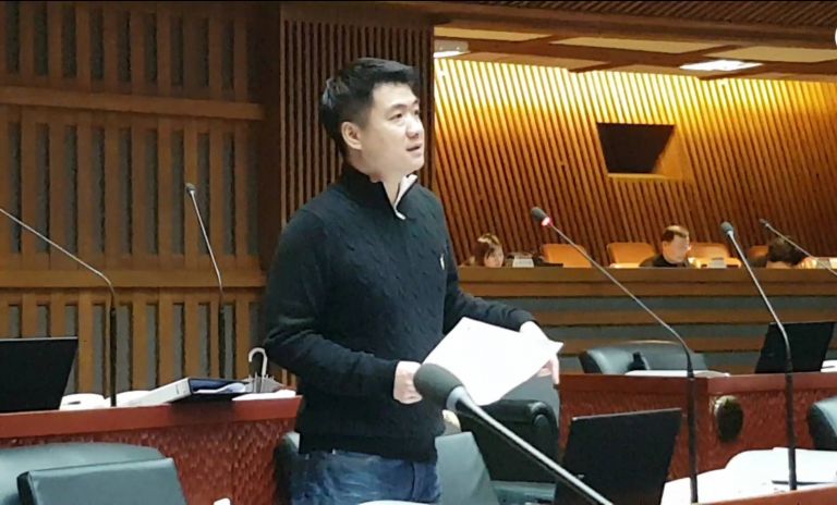老人裝假牙預算減少規定更嚴 林岳賢砲轟衛生局