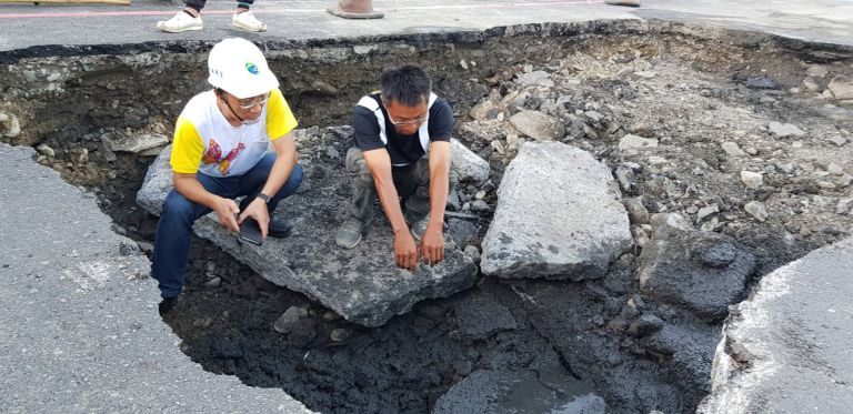 宜蘭市中山路道路突塌陷所幸無人受傷     預計7月26日修復通車