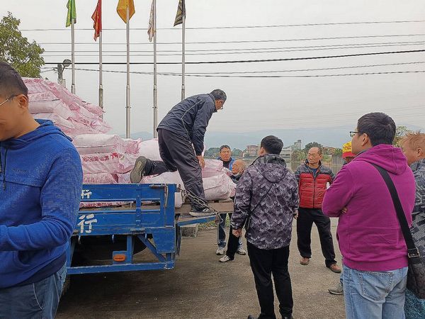歲未寒冬． 公益團體紛紛舉辦關懷活動