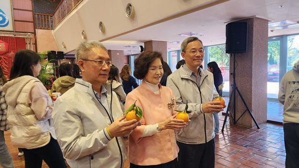 春節後上班首日～縣長．鎮長分別舉行新春團拜