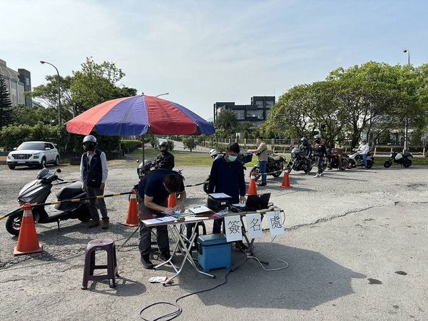免費檢測機車改裝排氣管．未經檢測明年開罰