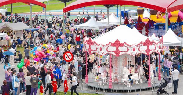 超嗨兒童節～逾千人「宜起來童樂」【影音直播】