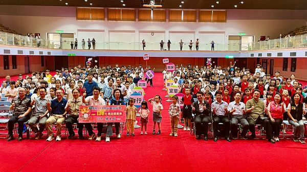 宜蘭市長陳美玲～慶祝兒童節．表揚模範生【影音直播】