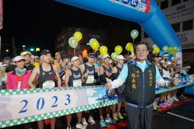 5000人礁溪跑馬．水火起舞旺礁溪！