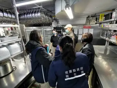 63人食物中毒～宜蘭火鍋店中毒擴大．疾管署介入調查！