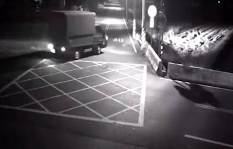 貨車沿途滲漏穢物造成機車犁田 羅東警方揪出肇禍元凶【影音新聞】