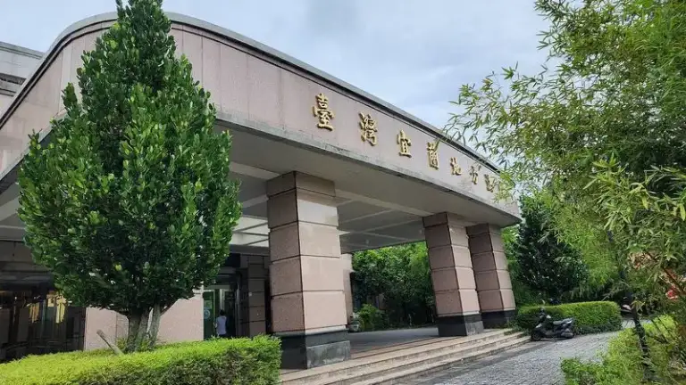 立委選舉２被告以地檢署名義散布假消息．均被判刑1年2個月