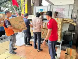 風雨中守護尿布．七小時濱海路．愛加倍志工有溫情的行動