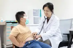 乾不了的床單～孩子會夜尿．醫師來把關．整夜能安睡