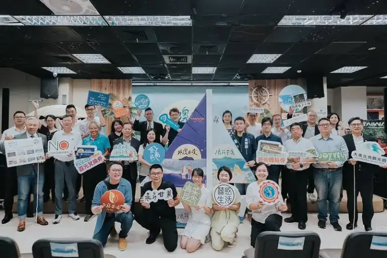 外澳音樂市集動人心弦～月夜沙灘閃光浪花翻飛