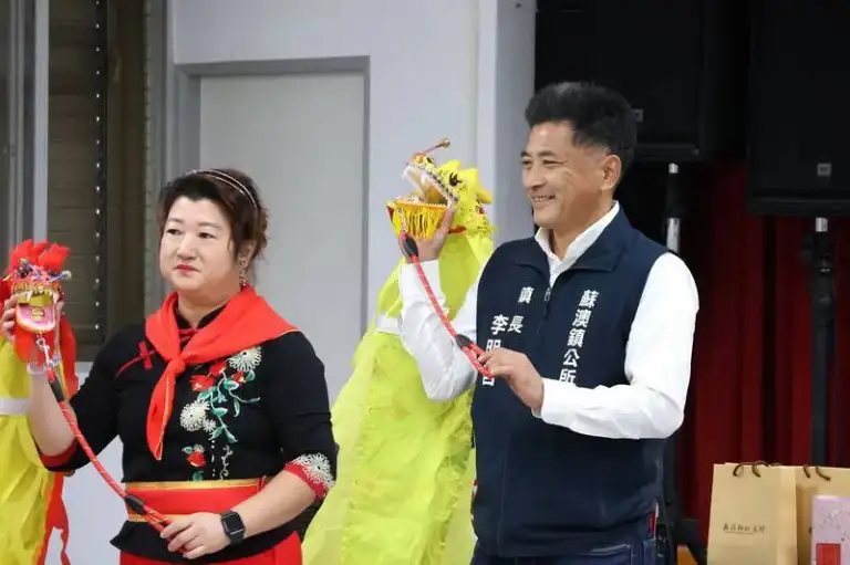 蘇澳元旦升旗～揮別災後陰霾．健行迎向新年