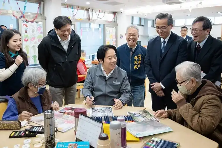 總統訪宜蘭長照．參訪陳定南基金會～林國漳全程陪同