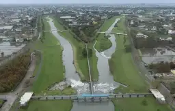 安農溪分洪堰公園南支流跨橋工程推進～代理縣長視察要求如期完工