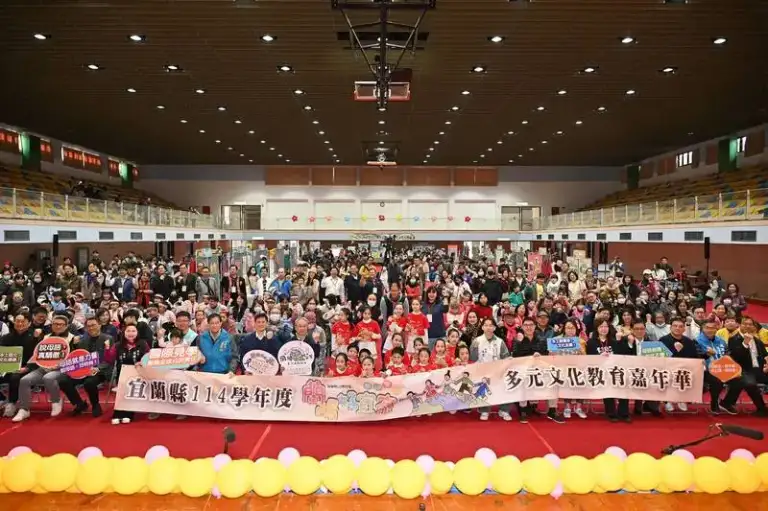 林茂盛五種語言介紹自己～多元文化嘉年華登場【影音直播．含得獎名單】