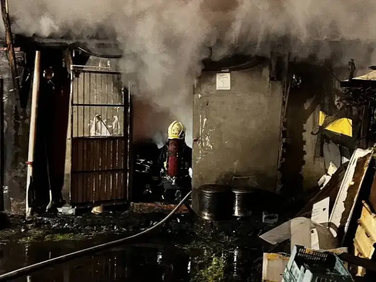 冬山住宅深夜火警～屋主自行脫困幸無傷亡