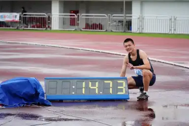 破紀錄-3～塵封9年紀錄被刷新，宜蘭高中陳冠維跨欄奪冠落淚