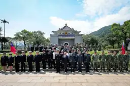 春祭追思懷先烈～鐘聲肅穆傳敬意．英烈精神代代傳