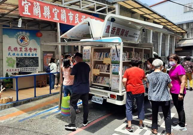 行動巡迴書車～書香飄社區．景點