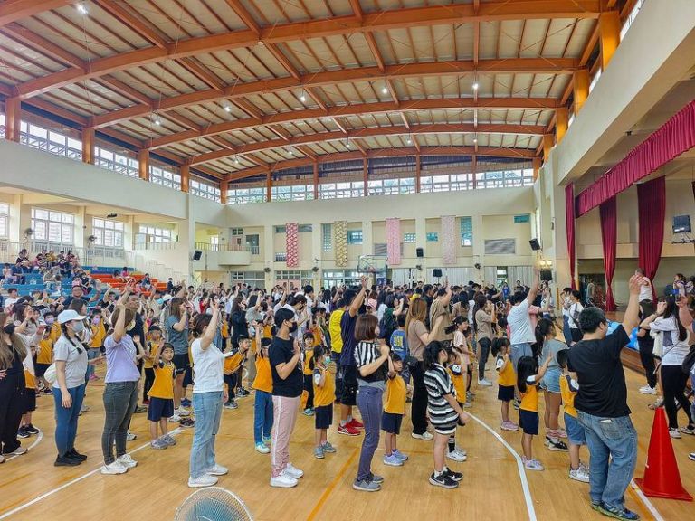 壯圍鄉表揚模範母親．舉辦親子運動會慶祝