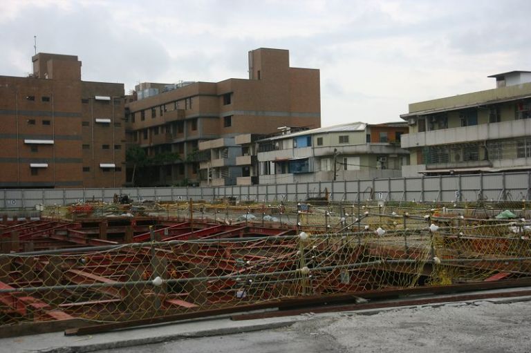 工地鋼樑倒塌建築工人慘遭壓死