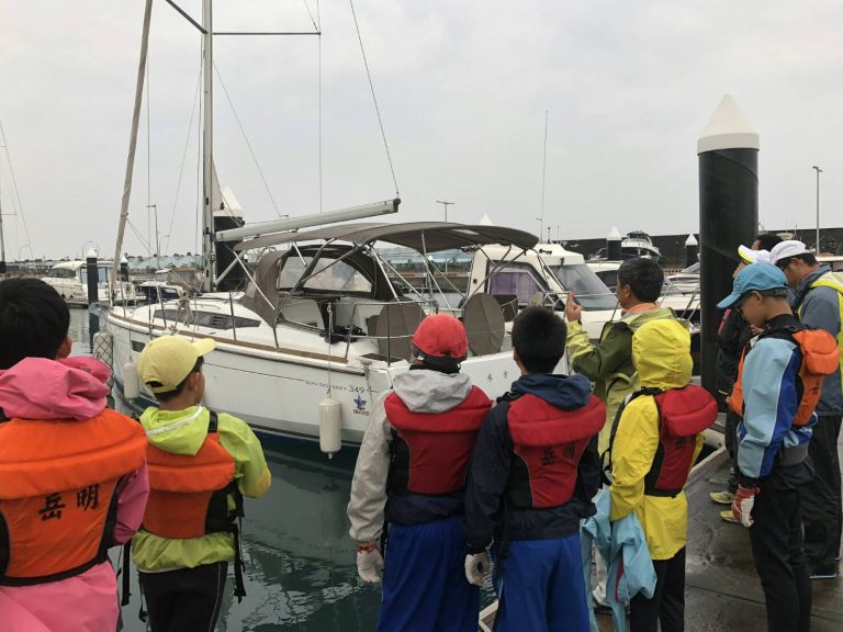 岳明6學童駕光腳號帆船 5/1啟動航向藍海守護海洋壯舉
