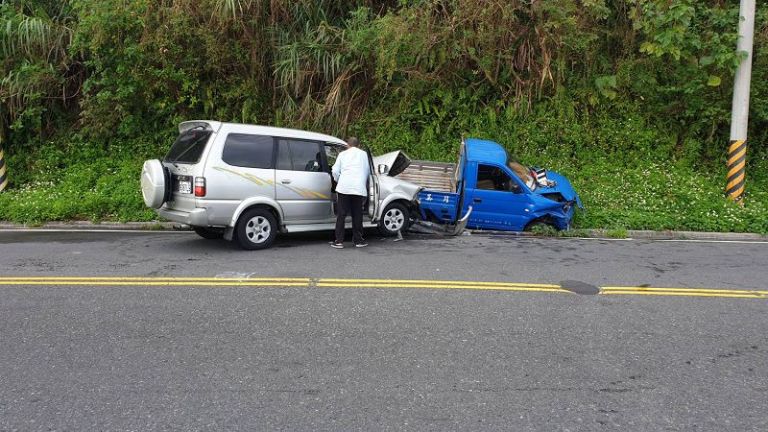 蘇花公路今上午發生自小客車對撞車禍