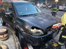 羅東開元市場旁 一早即發生火燒車【影音新聞】