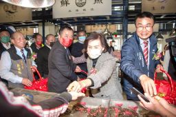 南方澳第一拍賣魚市場正式開幕 新鮮魚貨拍賣還可代客料理