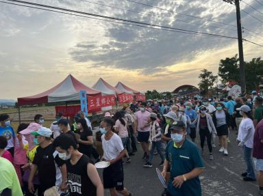 人和公園啟用 三星健走活動塞爆人潮