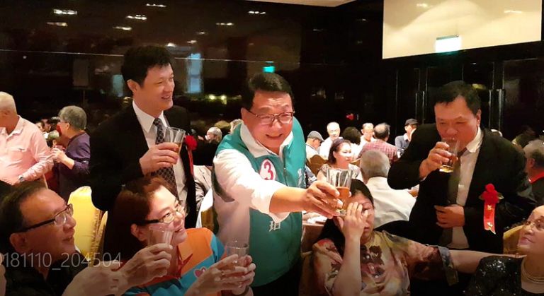 選舉情勢緊繃．爭取外地同鄉會票源