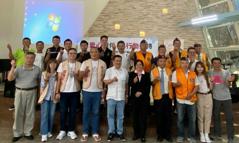 用愛與行動支持 陳漢鍾副議長率眾捐助失親兒