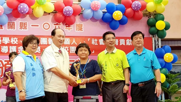 社會太需要你們了！ 吳澤成感謝2700位志工