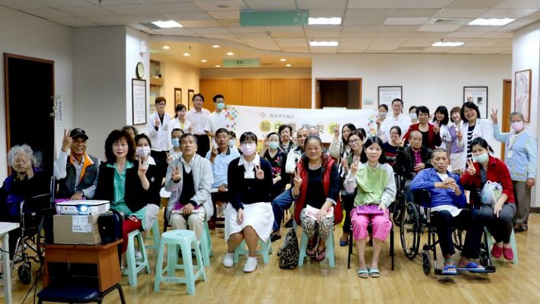 羅東博愛醫院舉辦腦中風病友座談會家屬受益良多