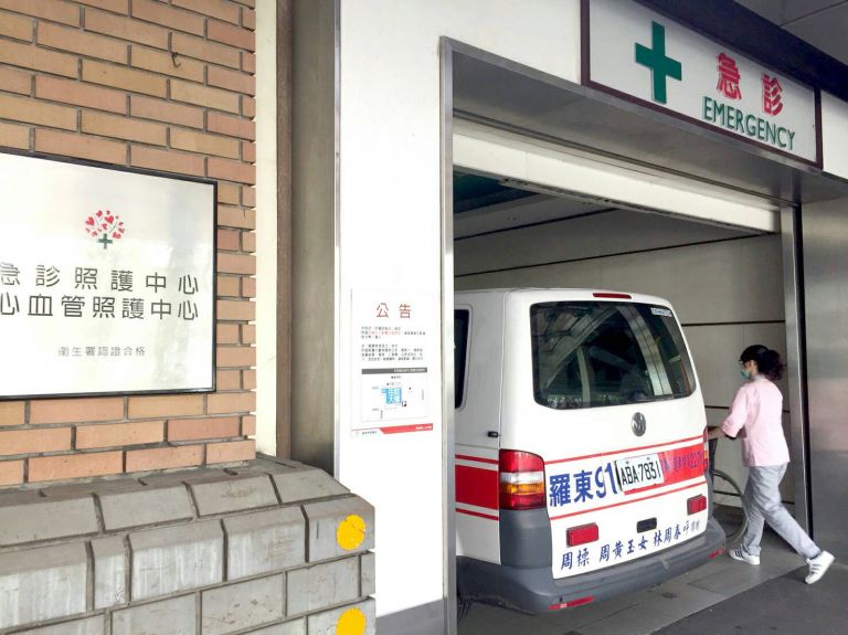 流感肆虐莫輕忽 婦人緊急裝葉克膜搶回一命