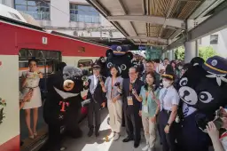 搭乘「嗶嗶嗶嗶台灣號」彩繪列車 暢遊臺灣東北角